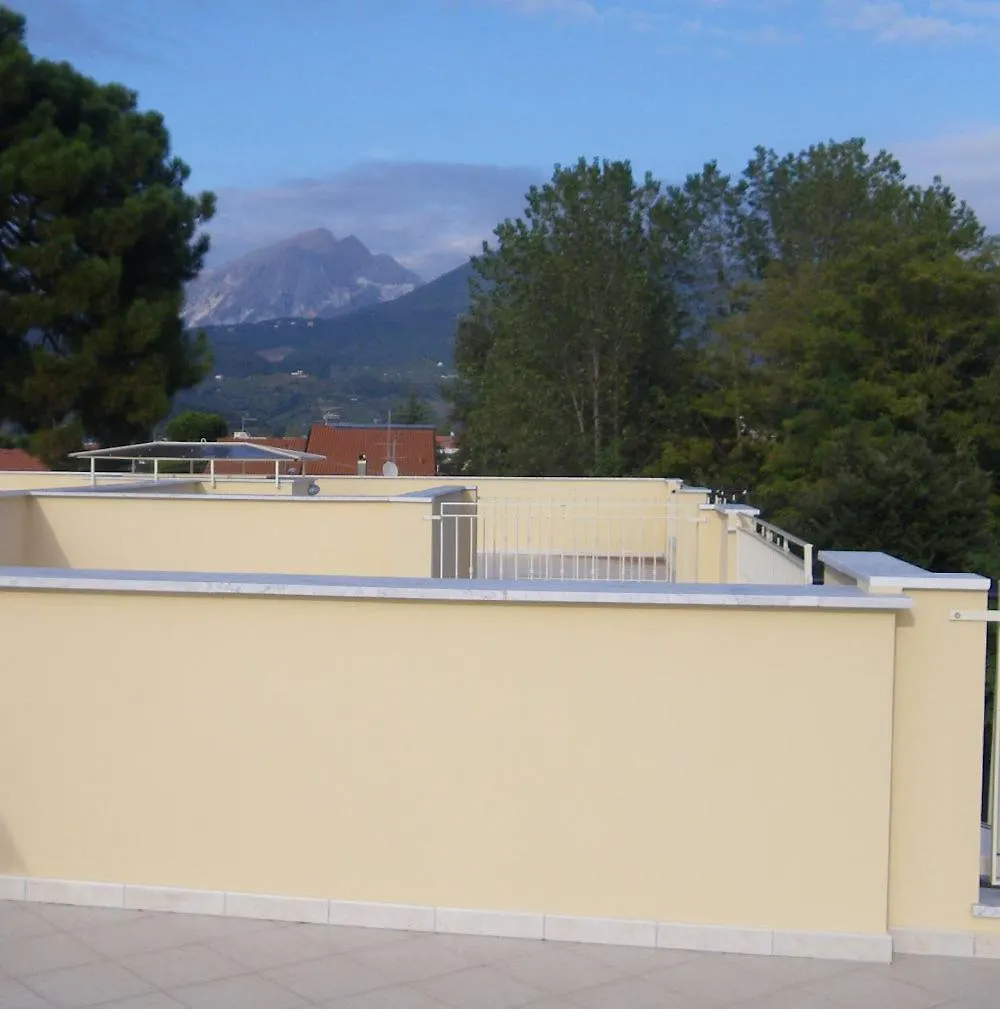 Rta Azzurra Apartment Marina di Massa